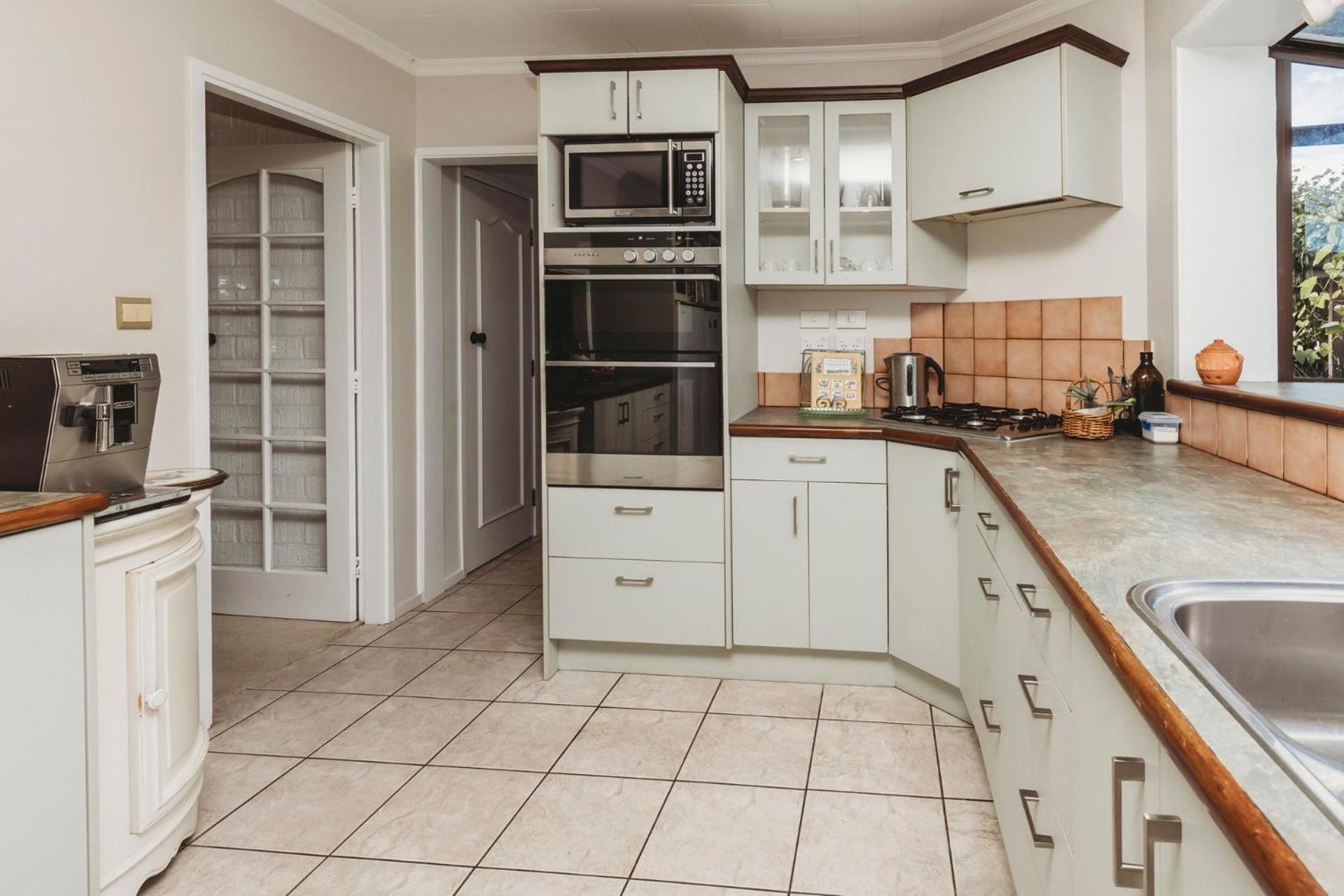 Family Fun - 4Br Home With Swimming Pool And Spa New Plymouth Exterior foto